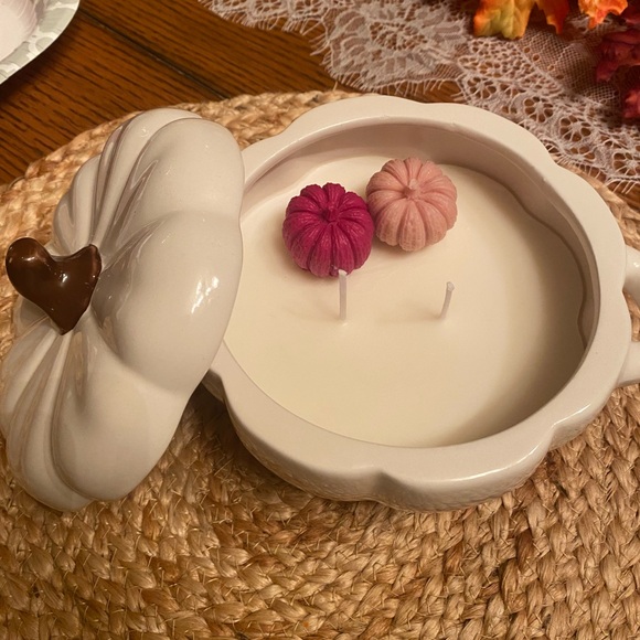 The Comfy Candle Co. Other - White Pumpkin Candle with Pink Accents